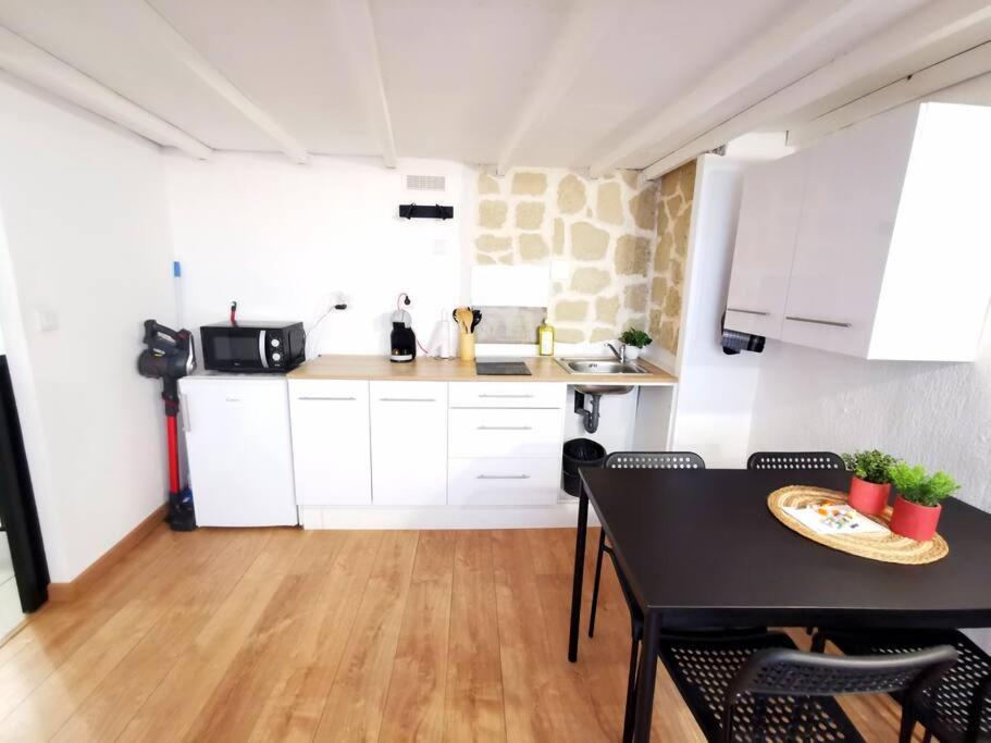 Centre Ville Montpellier - Appartement Au Coeur De L'Ecusson Exteriör bild